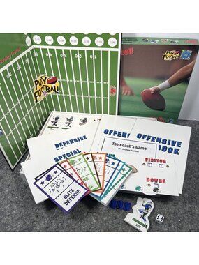 1996 The Coach's Game NFL Strategy Football Board Game EUC
